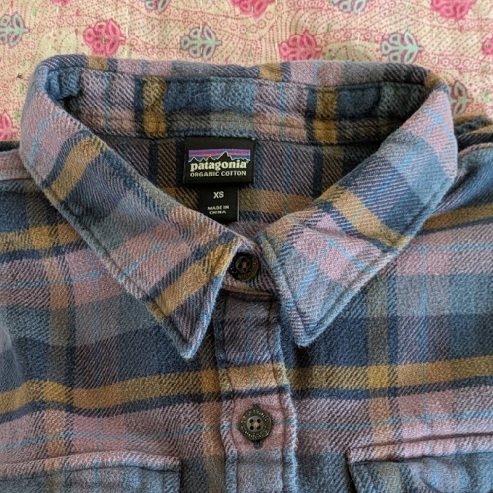 Patagonia Long-Sleeved Organic Cotton Midweight Fjord Flannel Shirt [size XS]